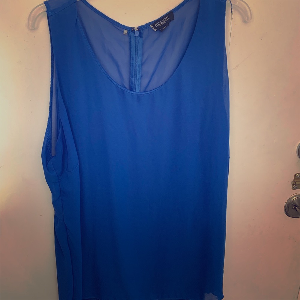 Rouge Hi-Lo top 3x fits like 2x, EUC.